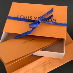 Louis Vuitton Box.